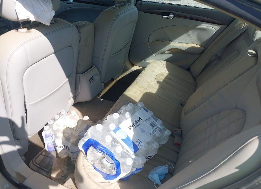 Photo 18 of 2010 Buick Lucerne CXL (VIN 1G4HC5EMXAU125631)