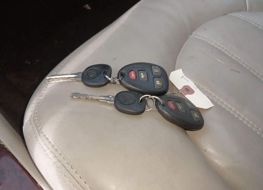 Photo 11 of 2009 Buick Lucerne CXL (VIN 1G4HD571X9U102765)