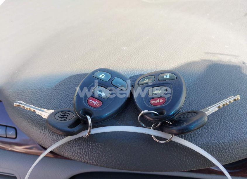 Photo 11 of 2009 Buick Lucerne CXL (VIN 1G4HD571X9U125883)