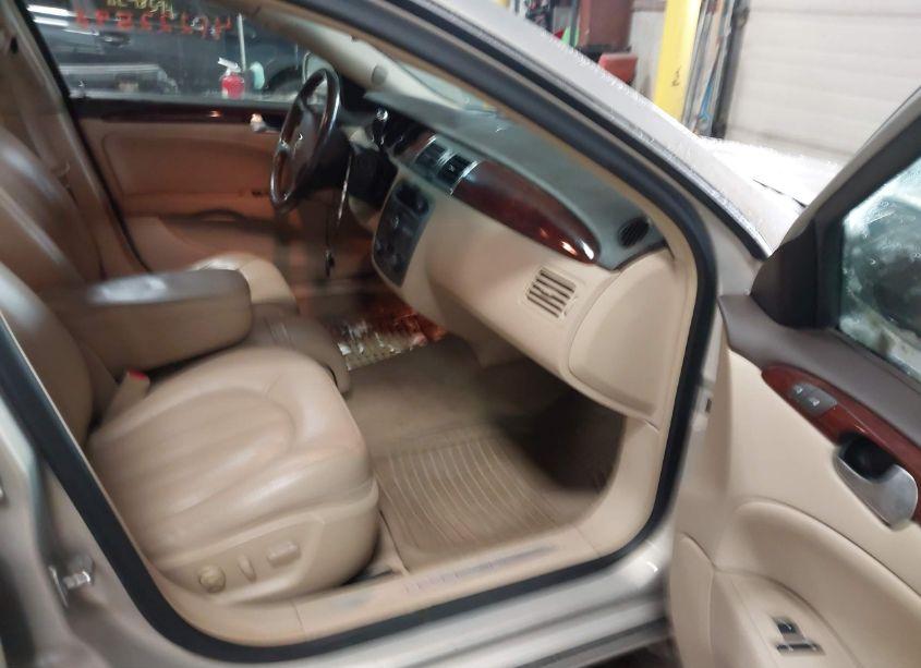 Photo 5 of 2008 Buick Lucerne CXL (VIN 1G4HD57228U158805)