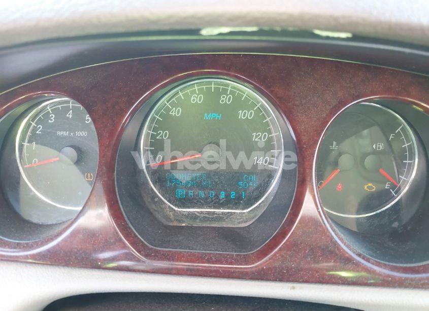 Photo 7 of 2007 Buick Lucerne CXL (VIN 1G4HD57247U103142)