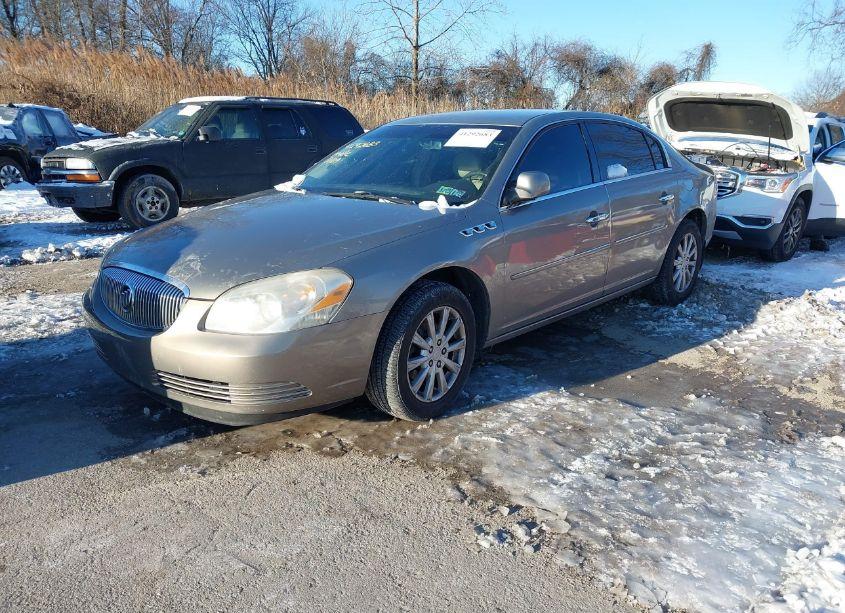 Photo 2 of 2007 Buick Lucerne CXL (VIN 1G4HD57257U192638)