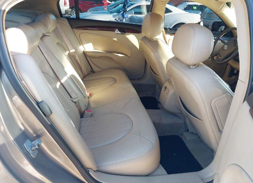 Photo 8 of 2007 Buick Lucerne CXL (VIN 1G4HD57257U192638)