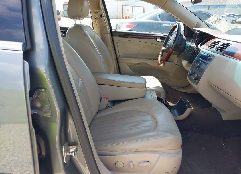 Photo 5 of 2008 Buick Lucerne CXL (VIN 1G4HD57268U139383)