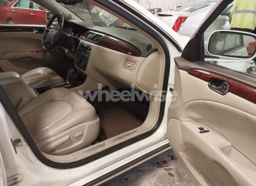 Photo 5 of 2008 Buick Lucerne CXL (VIN 1G4HD57268U174604)