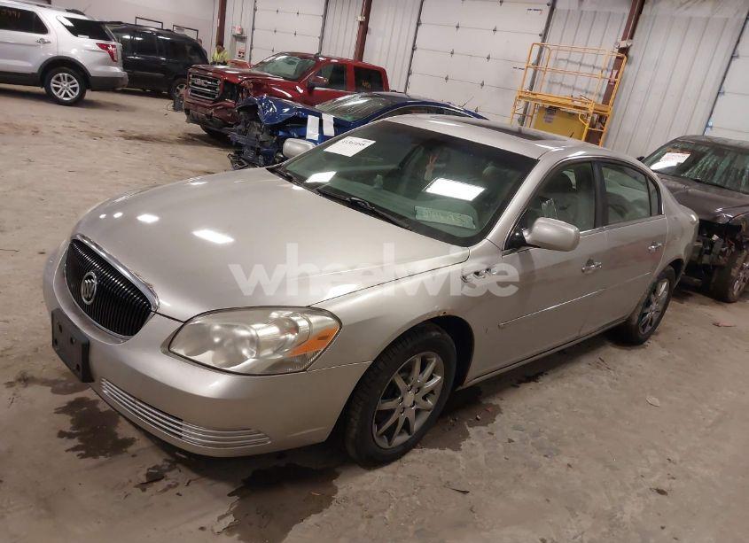 Photo 2 of 2007 Buick Lucerne CXL (VIN 1G4HD57297U174692)