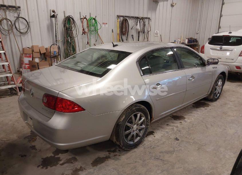 Photo 4 of 2007 Buick Lucerne CXL (VIN 1G4HD57297U174692)