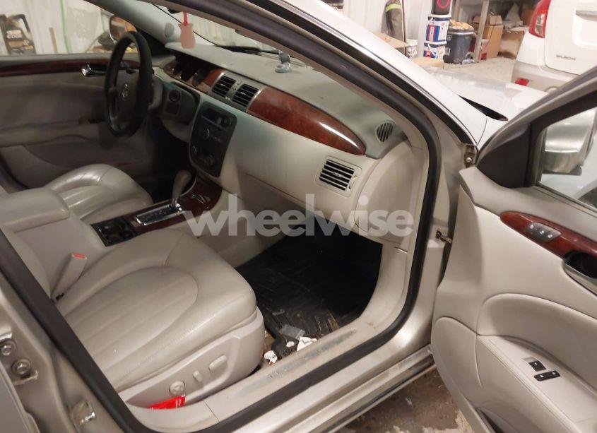 Photo 5 of 2007 Buick Lucerne CXL (VIN 1G4HD57297U174692)