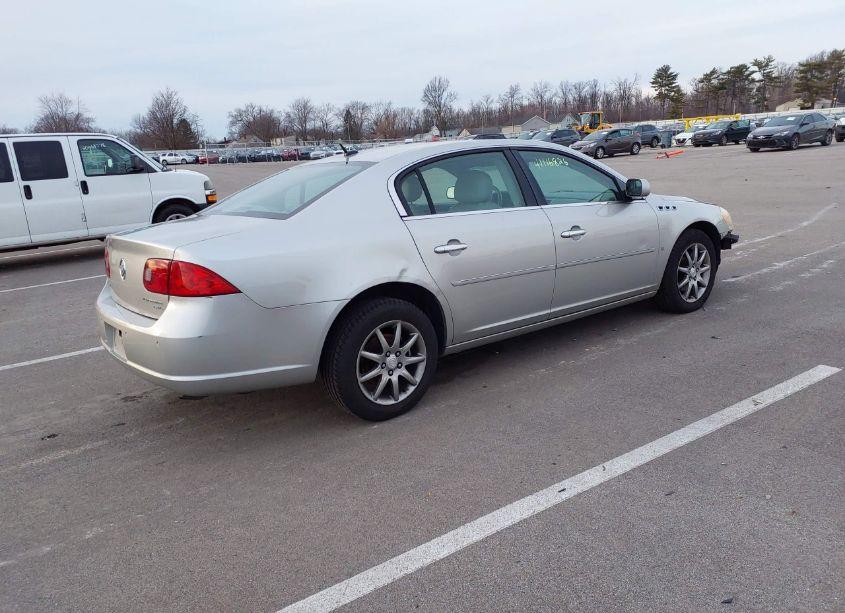 Photo 4 of 2007 Buick Lucerne CXL (VIN 1G4HD572X7U124769)
