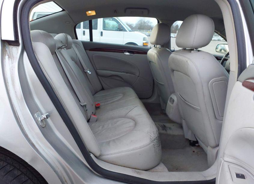 Photo 8 of 2007 Buick Lucerne CXL (VIN 1G4HD572X7U124769)