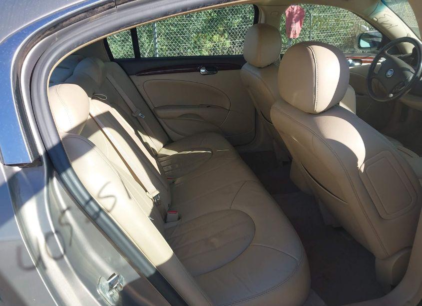 Photo 8 of 2007 Buick Lucerne CXL (VIN 1G4HD572X7U200118)