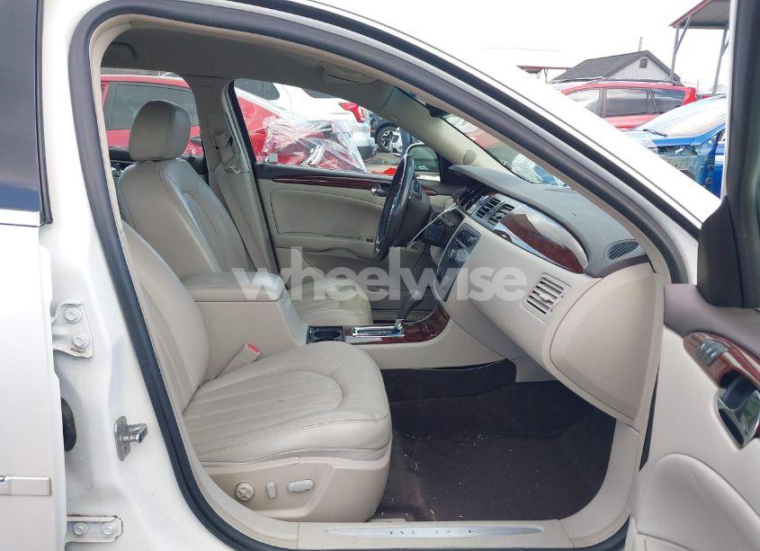 Photo 5 of 2008 Buick Lucerne CXL (VIN 1G4HD572X8U129469)