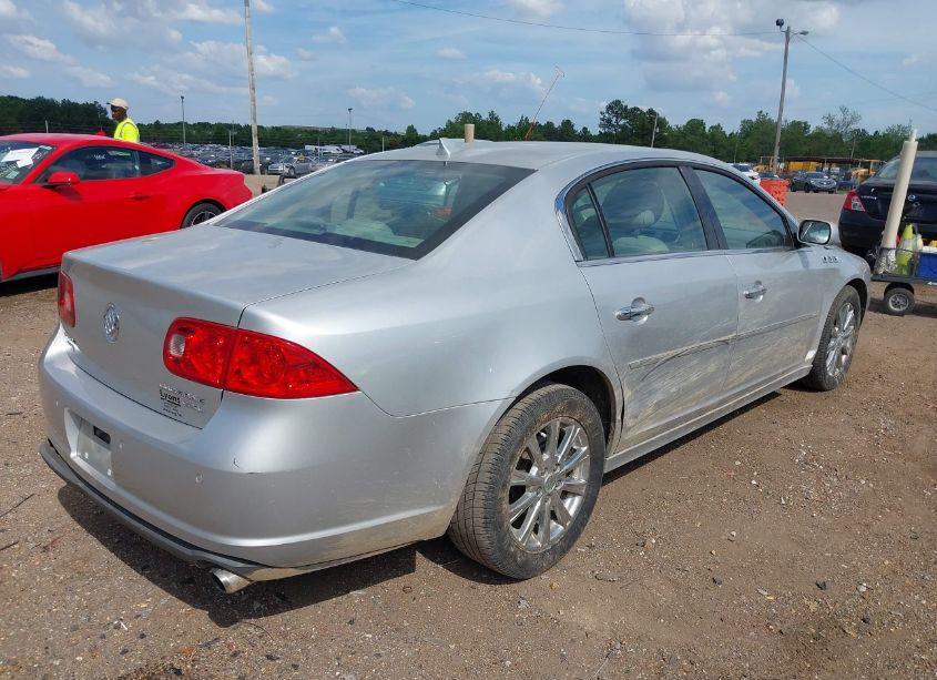 Photo 4 of 2010 Buick Lucerne CXL-4 (VIN 1G4HF5EM8AU105580)