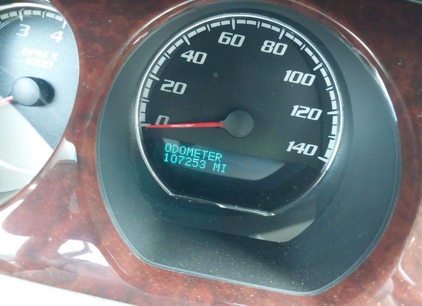 Photo 7 of 2010 Buick Lucerne CXL-4 (VIN 1G4HF5EM8AU105580)