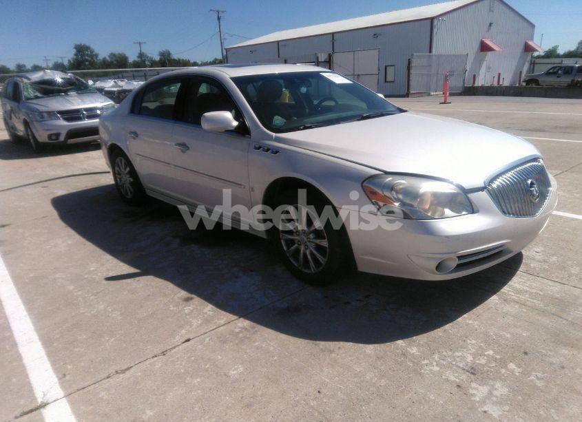 2010 Buick Lucerne CXL-5 (VIN 1G4HG5EM2AU112005) main photo