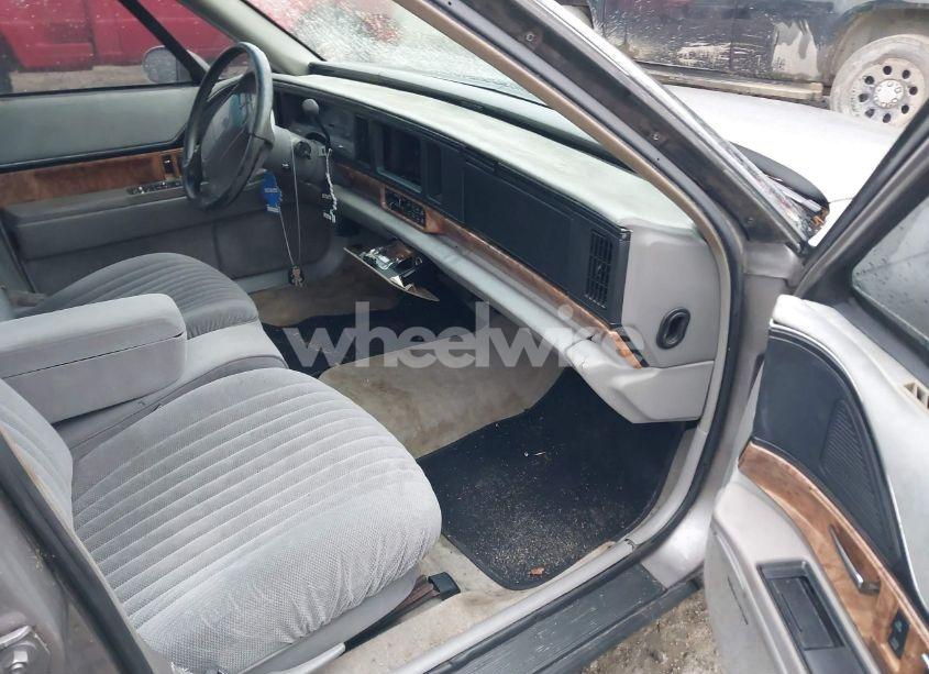 Photo 5 of 1996 Buick Lesabre CUSTOM (VIN 1G4HP52K1TH402010)
