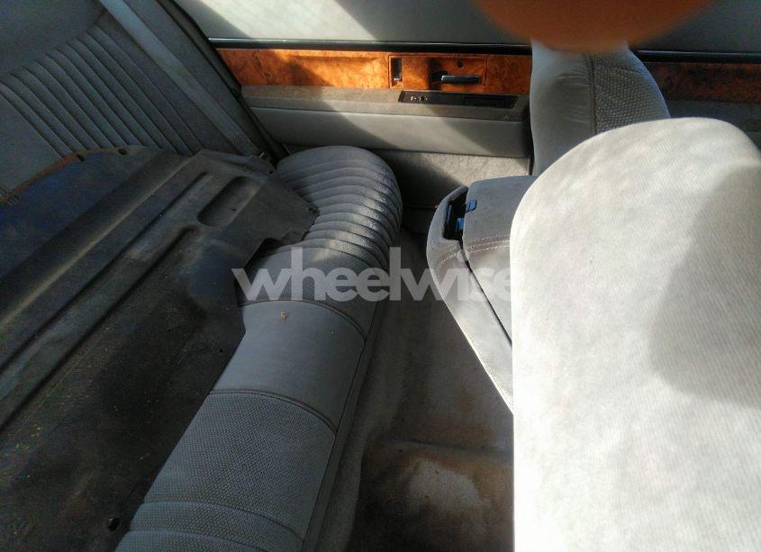 Photo 8 of 1995 Buick Lesabre CUSTOM (VIN 1G4HP52L8SH514519)