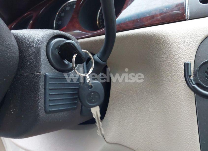 Photo 11 of 2008 Buick Lucerne CX (VIN 1G4HP57208U169924)