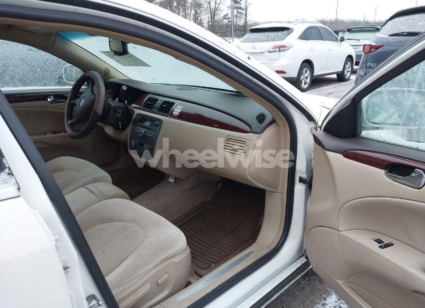 Photo 5 of 2008 Buick Lucerne CX (VIN 1G4HP57208U169924)
