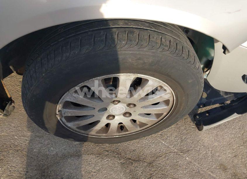 Photo 12 of 2008 Buick Lucerne CX (VIN 1G4HP57228U143177)