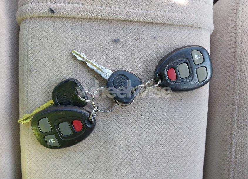 Photo 11 of 2007 Buick Lucerne CX (VIN 1G4HP57237U103883)