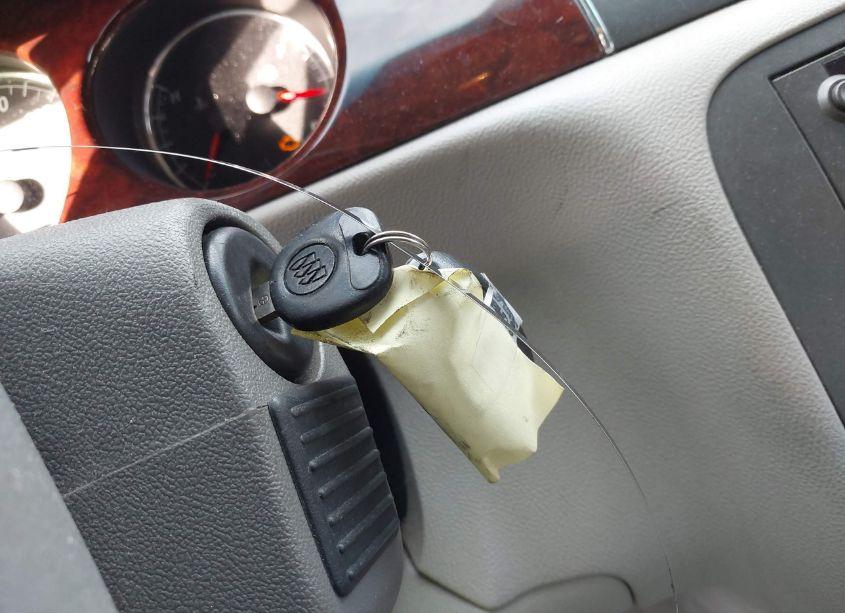 Photo 11 of 2008 Buick Lucerne CX (VIN 1G4HP57238U156326)