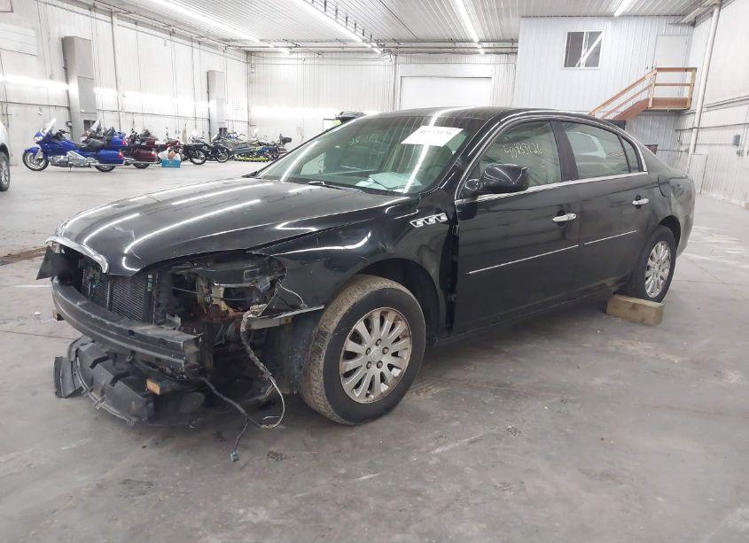 Photo 2 of 2008 Buick Lucerne CX (VIN 1G4HP57258U105958)