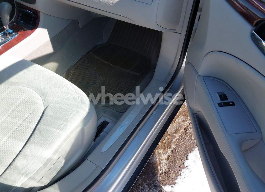 Photo 5 of 2008 Buick Lucerne CX (VIN 1G4HP57258U186248)