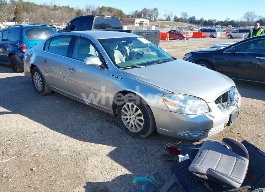 2008 Buick Lucerne CX (VIN 1G4HP57268U144297) main photo