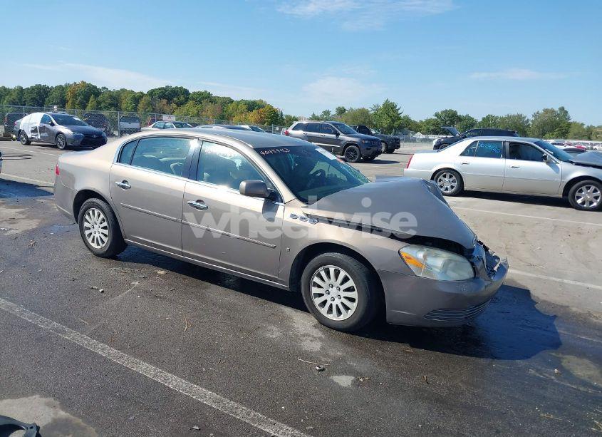 2007 Buick Lucerne CX (VIN 1G4HP57297U124995) main photo
