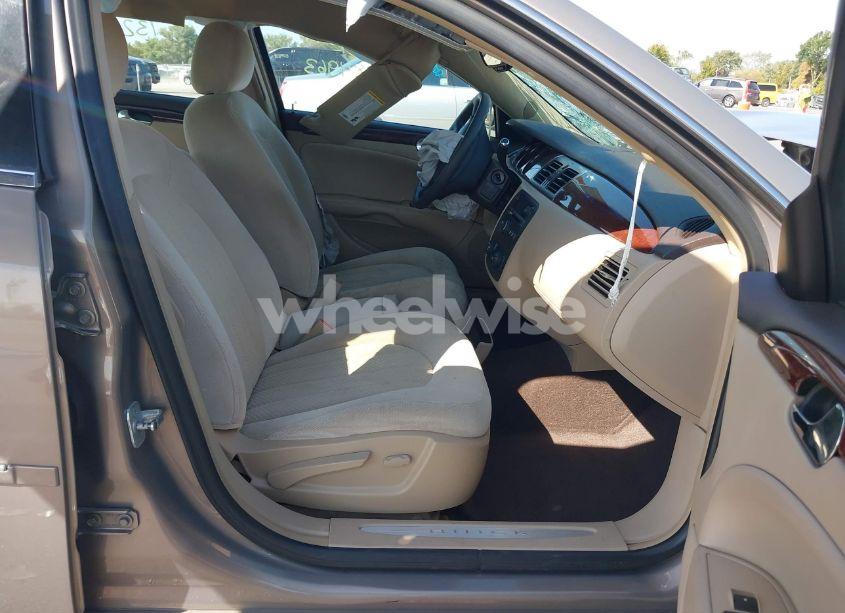 Photo 5 of 2007 Buick Lucerne CX (VIN 1G4HP57297U124995)