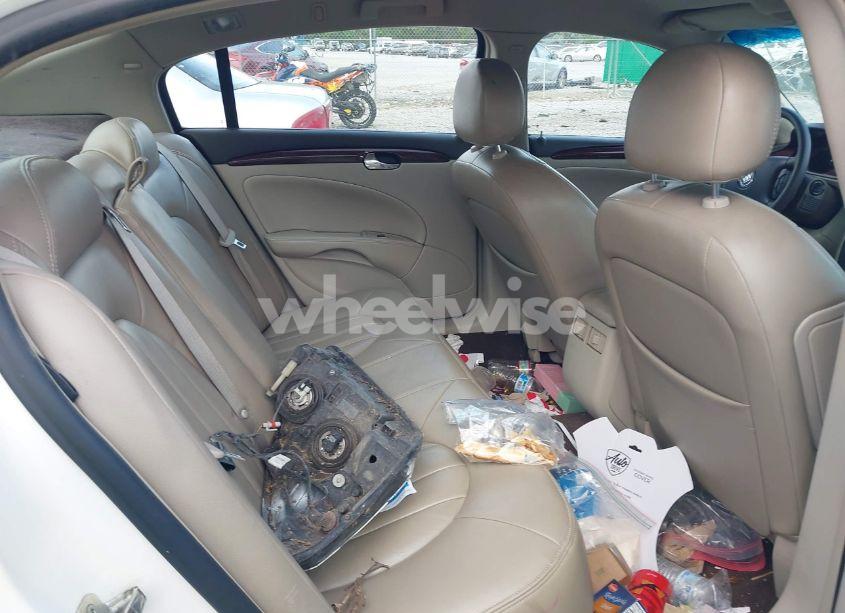 Photo 8 of 2007 Buick Lucerne CX (VIN 1G4HP57297U175171)