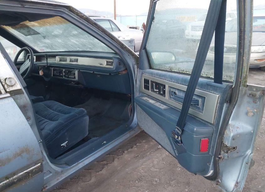 Photo 5 of 1988 Buick Lesabre LIMITED (VIN 1G4HR54C3JH452064)