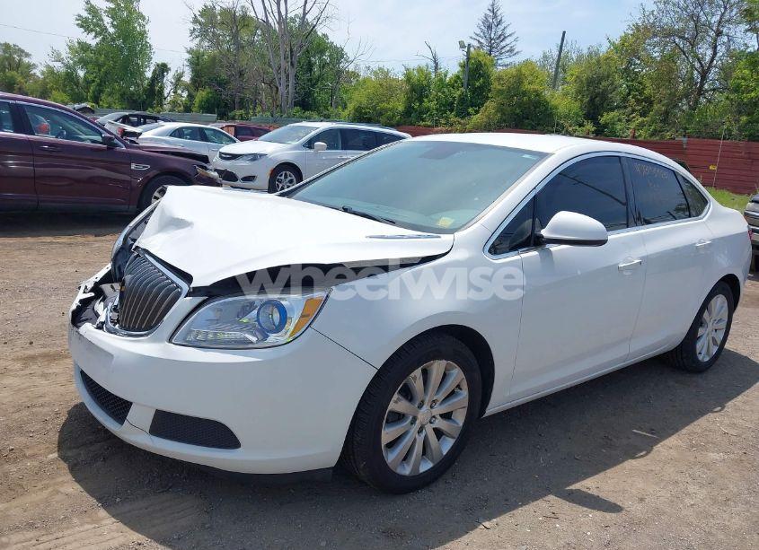 Photo 2 of 2016 Buick Verano (VIN 1G4P15SK5G4121709)