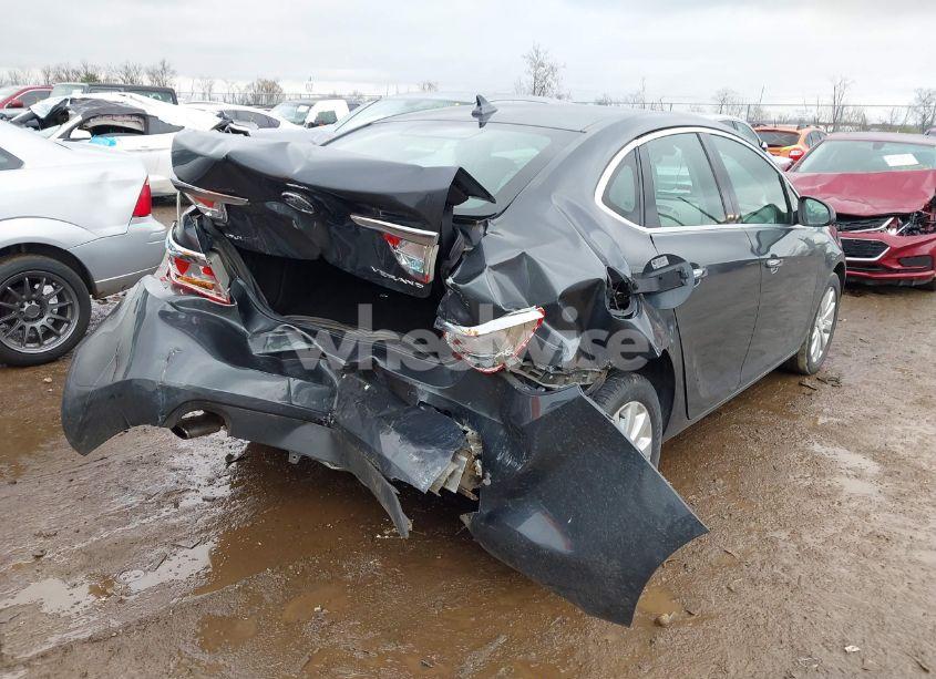 Photo 4 of 2013 Buick Verano (VIN 1G4PN5SK2D4100445)