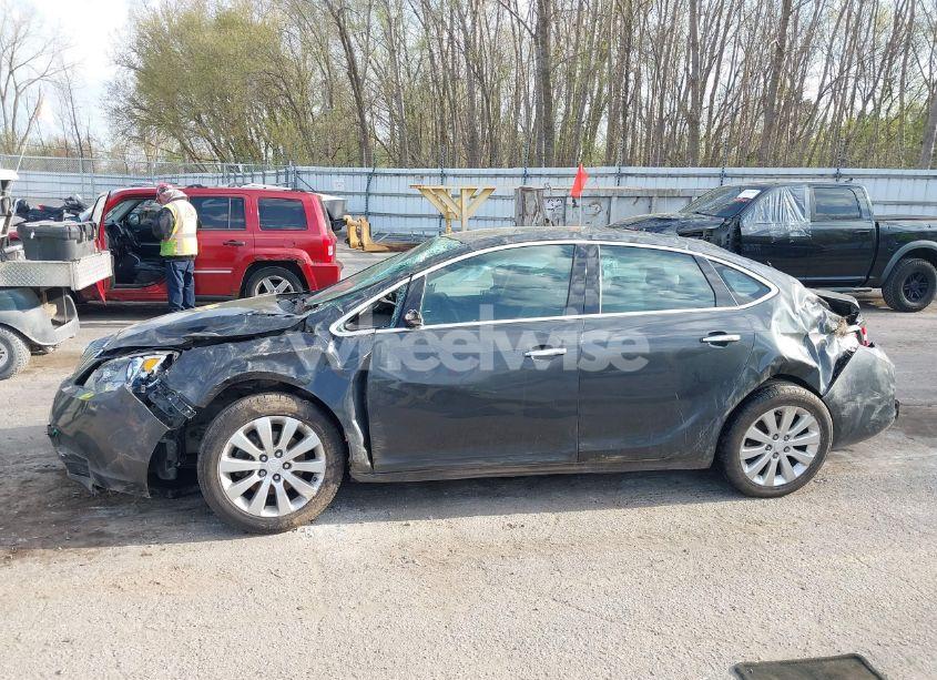 Photo 14 of 2014 Buick Verano (VIN 1G4PN5SKXE4150737)