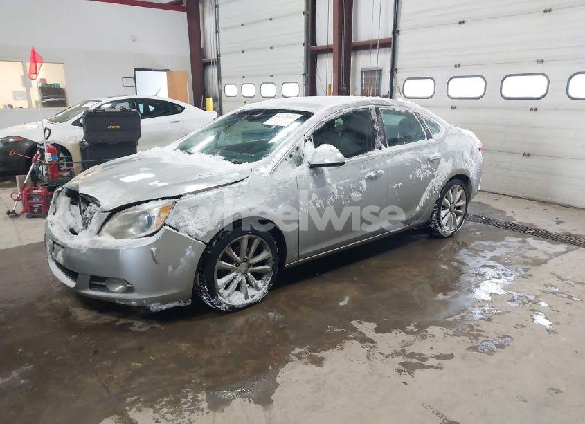 Photo 2 of 2012 Buick Verano (VIN 1G4PP5SK0C4145456)