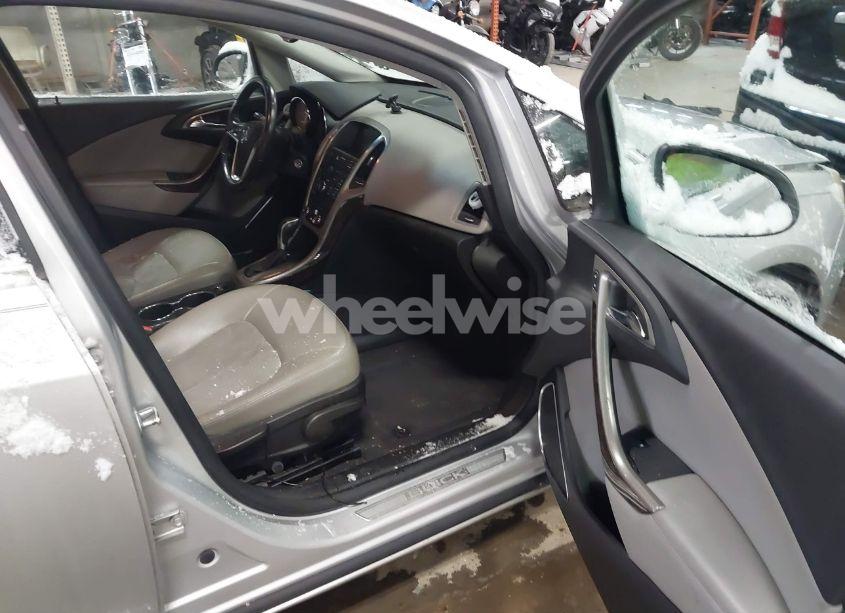 Photo 5 of 2012 Buick Verano (VIN 1G4PP5SK0C4145456)