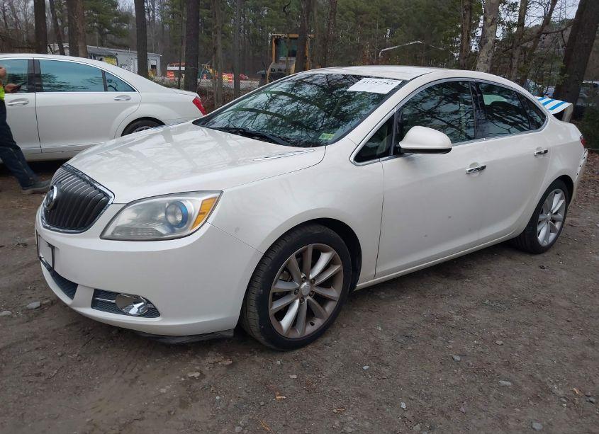 Photo 2 of 2012 Buick Verano (VIN 1G4PP5SK0C4211794)