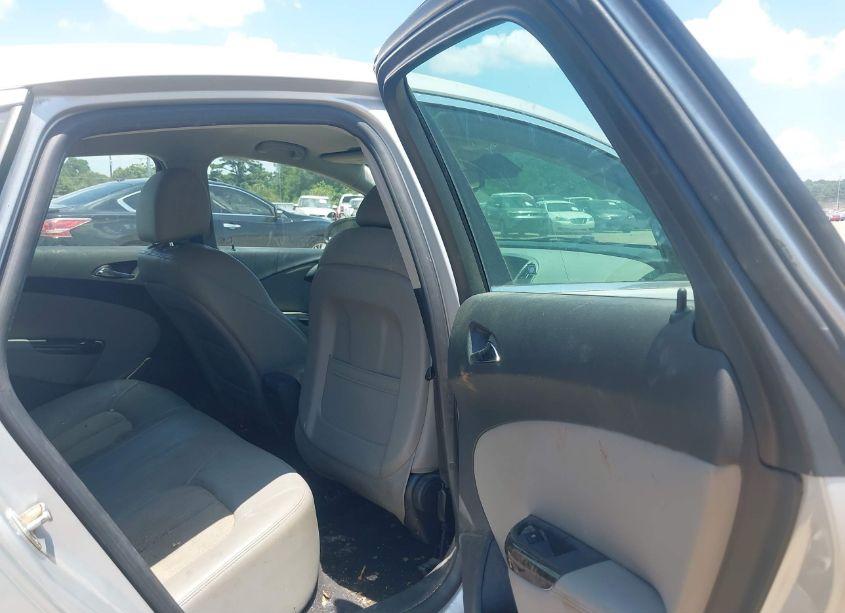 Photo 8 of 2012 Buick Verano (VIN 1G4PP5SK0C4217918)