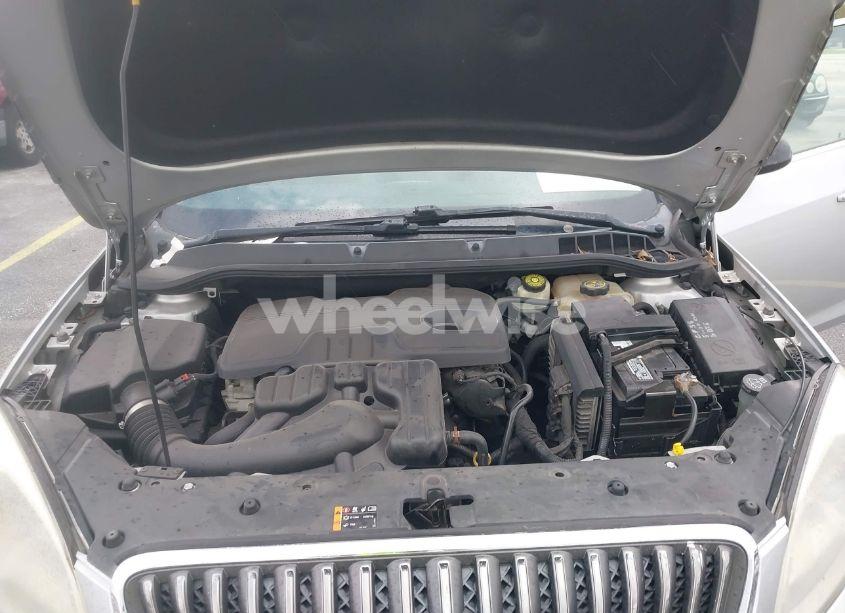 Photo 10 of 2013 Buick Verano (VIN 1G4PP5SK0D4113138)