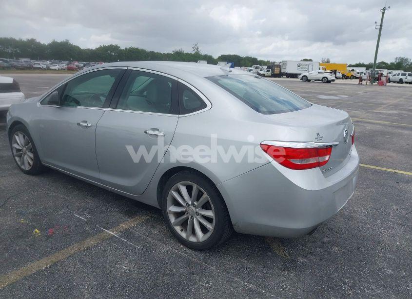 Photo 3 of 2013 Buick Verano (VIN 1G4PP5SK0D4113138)