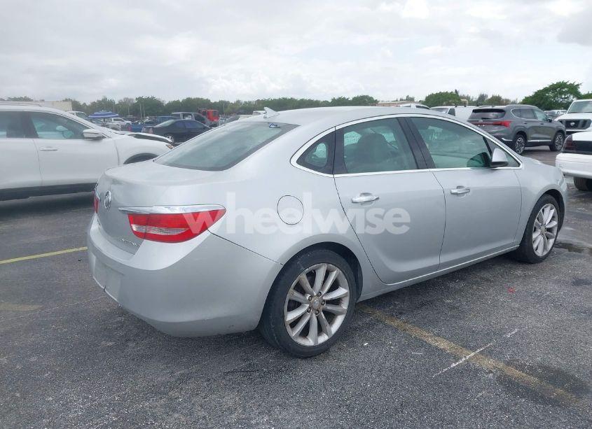 Photo 4 of 2013 Buick Verano (VIN 1G4PP5SK0D4113138)