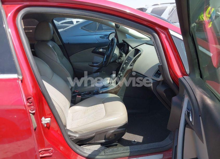 Photo 5 of 2013 Buick Verano (VIN 1G4PP5SK0D4160184)