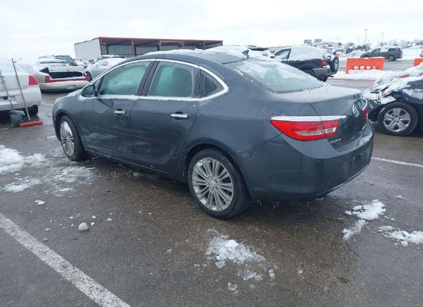 Photo 3 of 2013 Buick Verano (VIN 1G4PP5SK0D4211019)