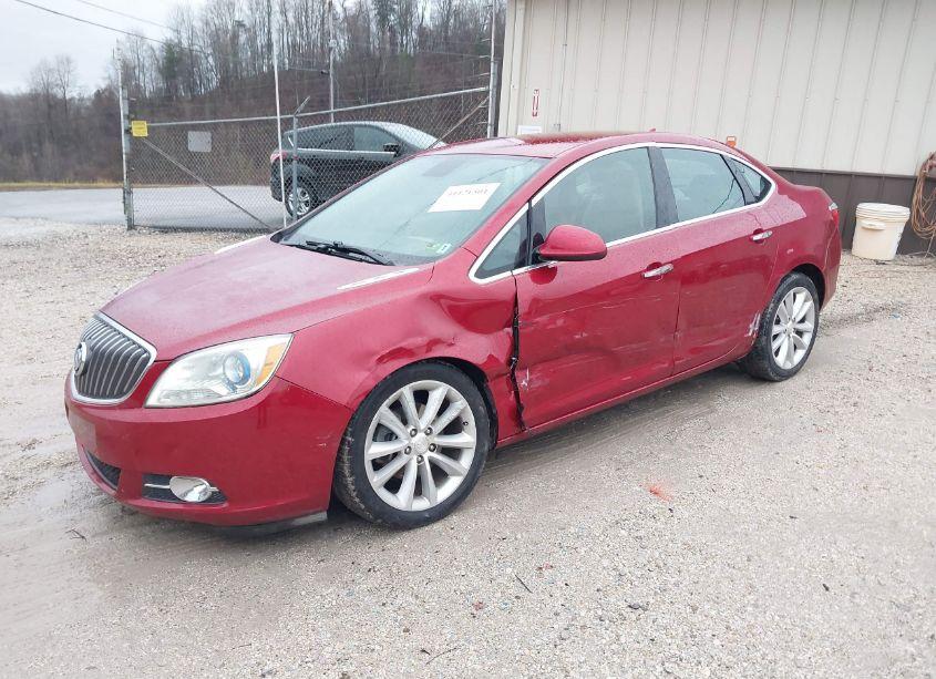 Photo 2 of 2013 Buick Verano (VIN 1G4PP5SK0D4228936)