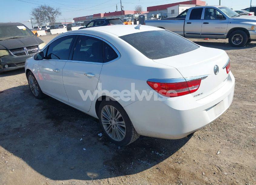 Photo 3 of 2014 Buick Verano (VIN 1G4PP5SK0E4153852)