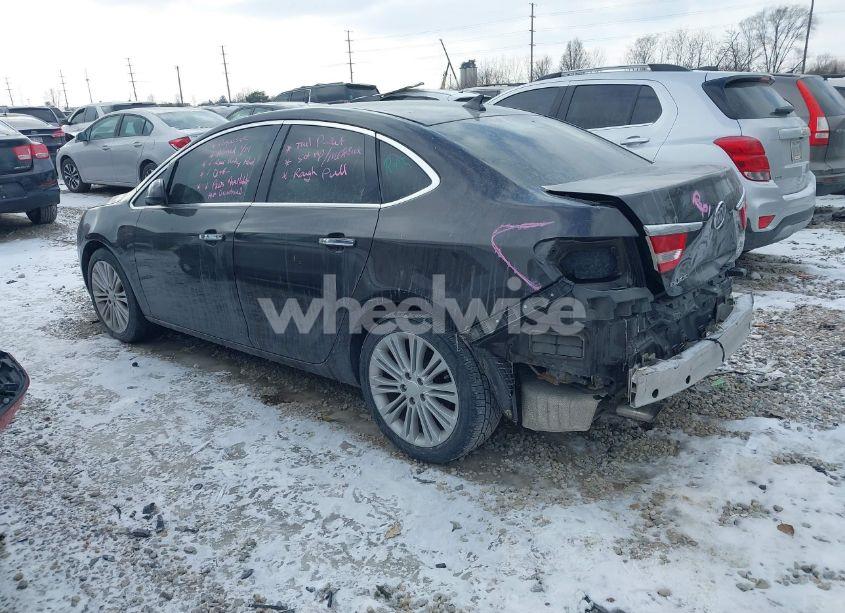 Photo 3 of 2014 Buick Verano (VIN 1G4PP5SK0E4154032)