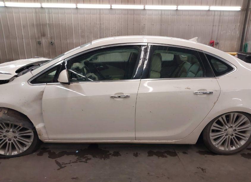Photo 15 of 2014 Buick Verano (VIN 1G4PP5SK0E4169243)