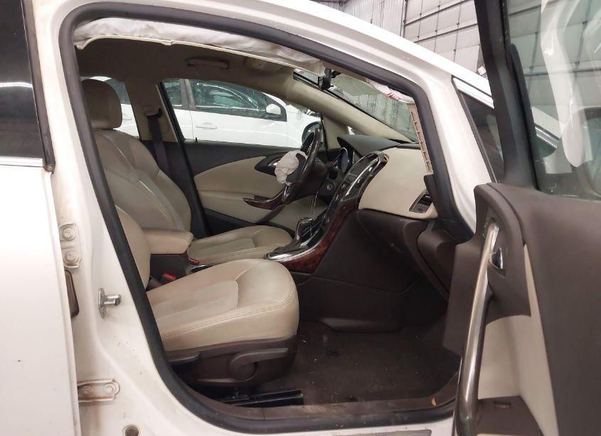 Photo 5 of 2014 Buick Verano (VIN 1G4PP5SK0E4169243)